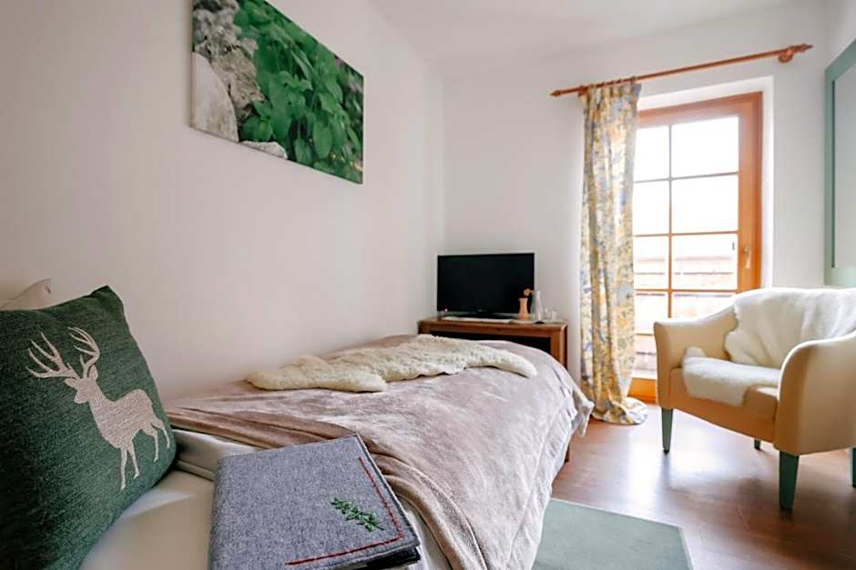 Eko hiša-Eco House Na razpotju