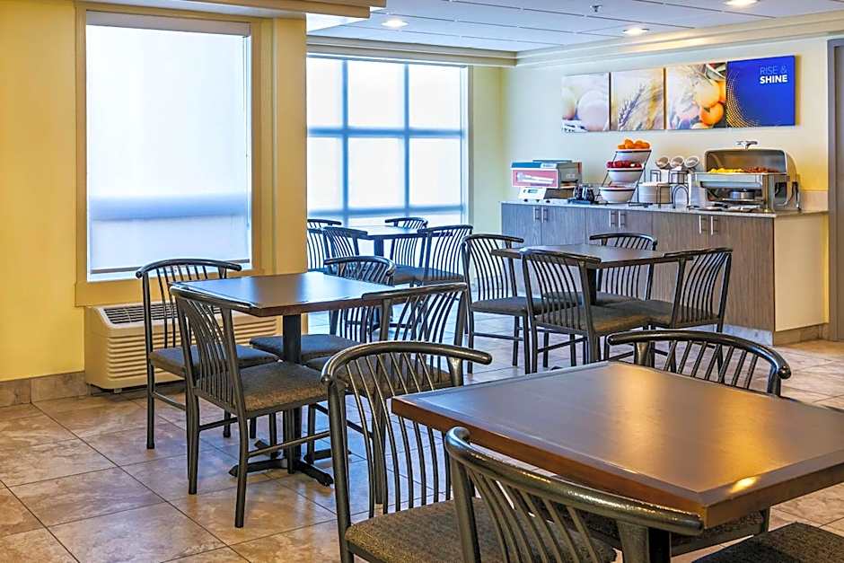 Comfort Inn & Suites