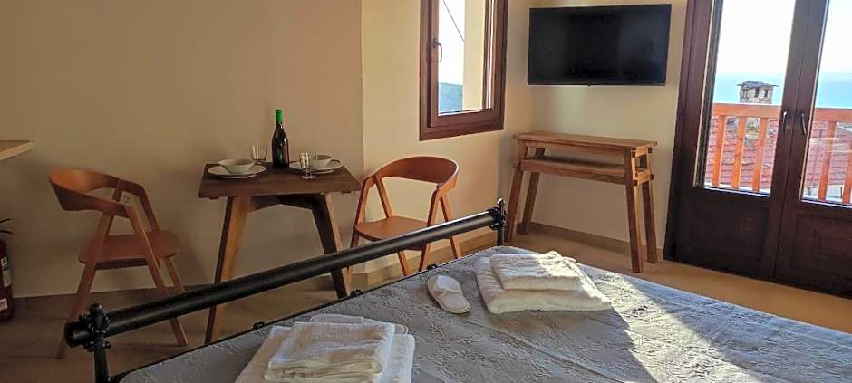 Annousa's House & Studios