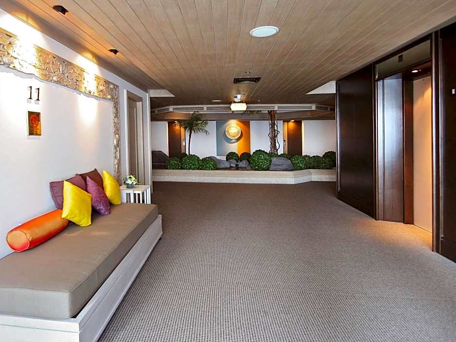 Bangkok Hotel Lotus Sukhumvit - SHA Plus