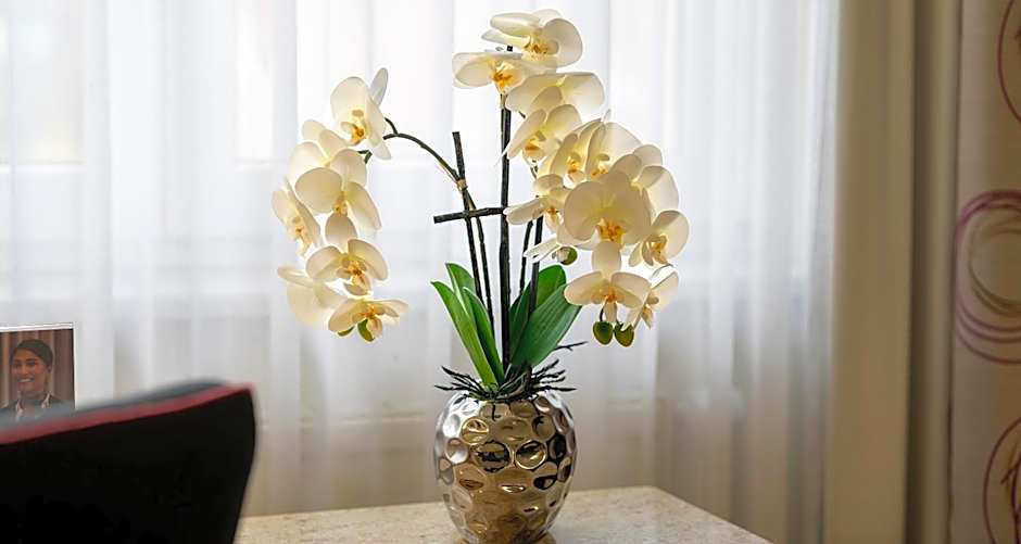 PLAZA Hotel Blankenburg Ditzingen, Sure Hotel Collection