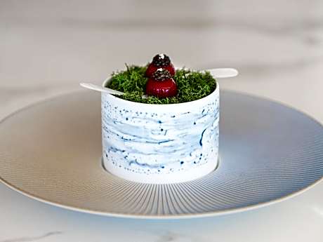 Tiara Miramar Beach Hotel & Spa