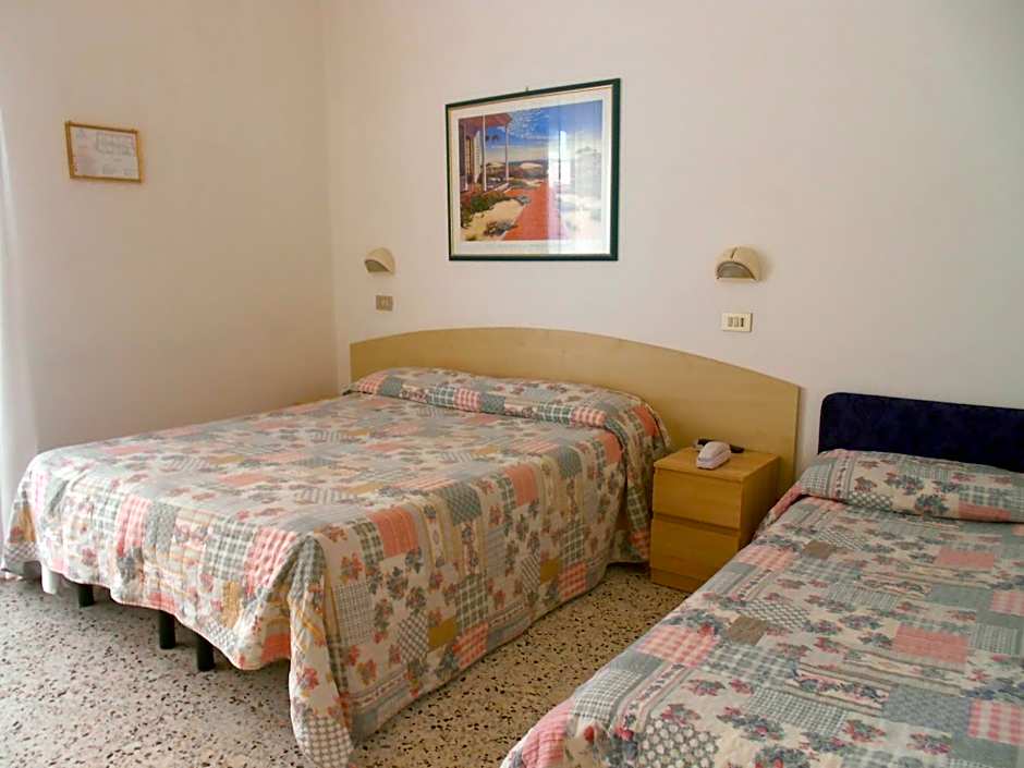 Photo 1 of 4 of Triple Room