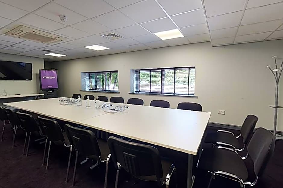 Village Hotel Manchester Hyde