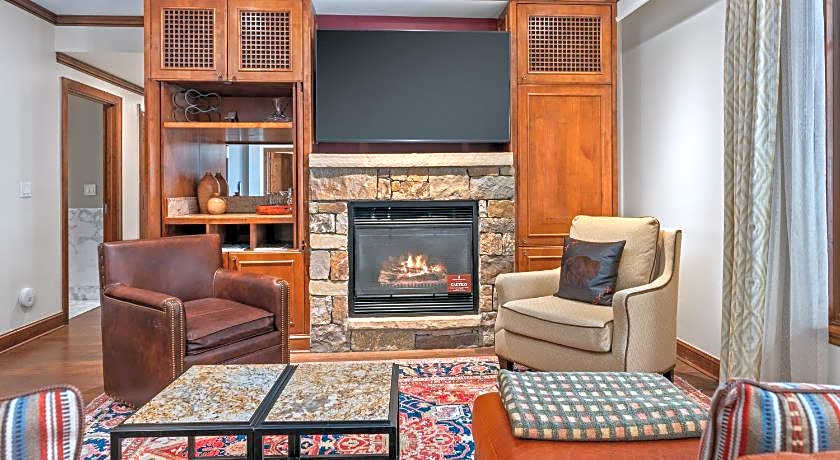 The Ritz-Carlton Club Aspen Highlands