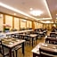 J Place Hotel