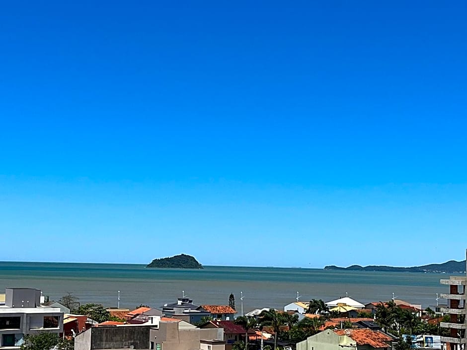 Apartamento Completo perto da Praia e Beto Carrero World!
