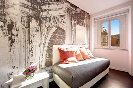 Junior Suite with Pantheon View