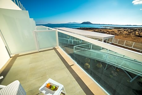 DOUBLE ROOM SEA VIEW 2 ADULTS