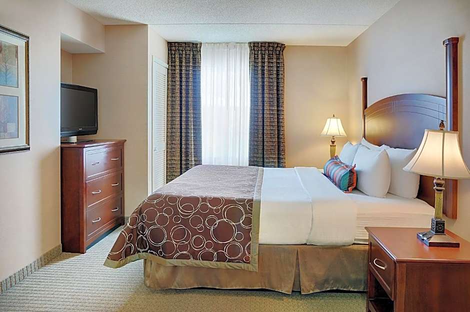 Staybridge Suites Oakville Burlington By IHG