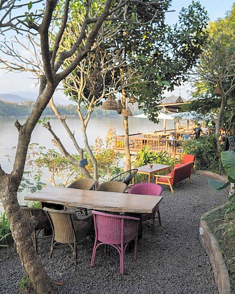 Ock Pop Tok Mekong Villa