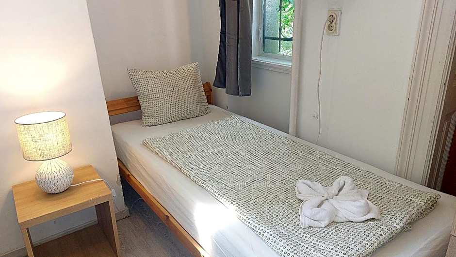 GoodMo Budapest Smart Rooms