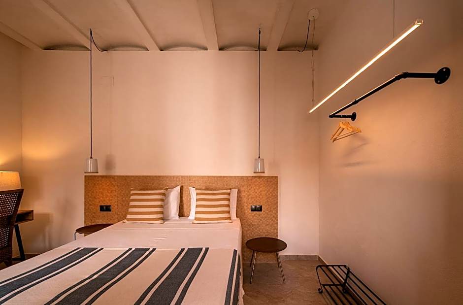 VICTORIA - by Ático73