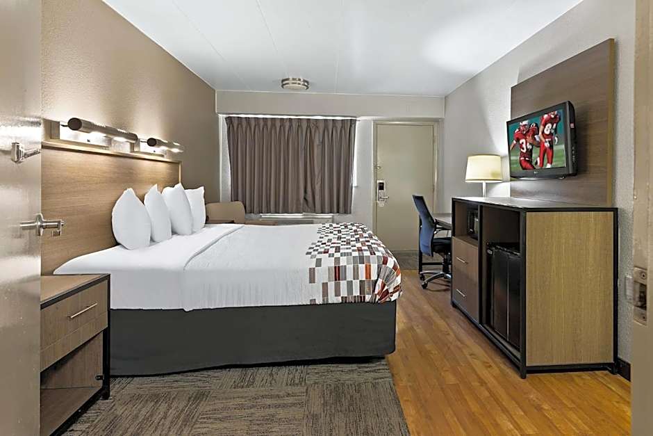 Red Roof Inn Cleveland - Independence