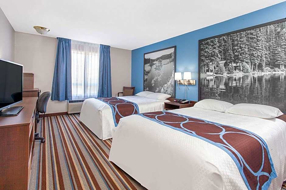 Super 8 by Wyndham Fort Frances