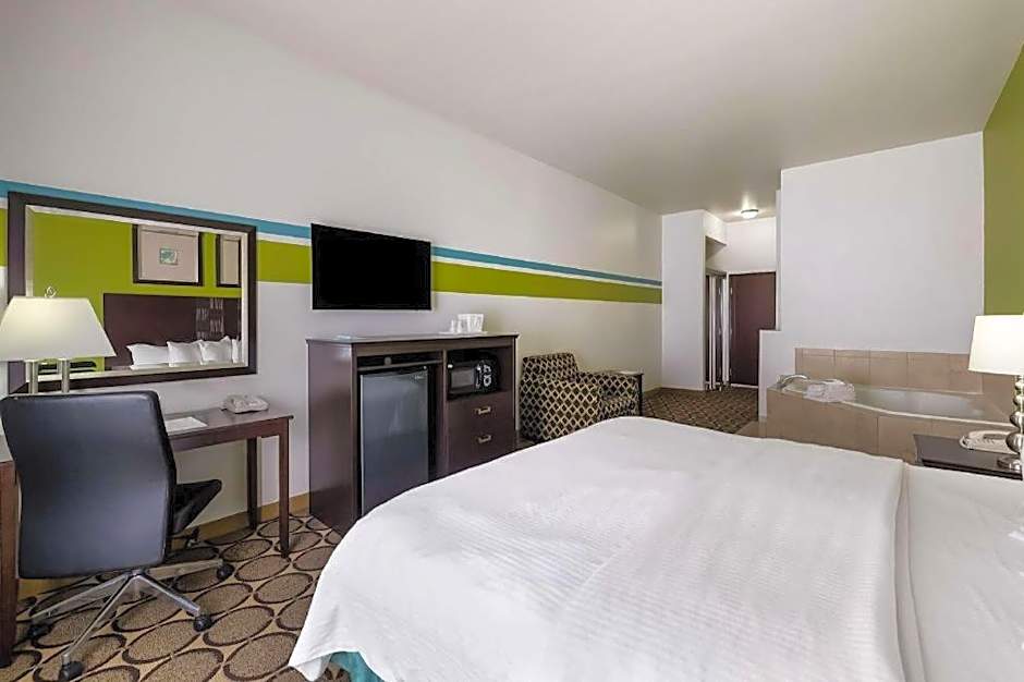 Best Western Douglas Inn & Suites