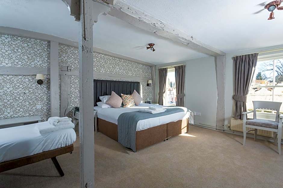 The Dog & Bear Hotel