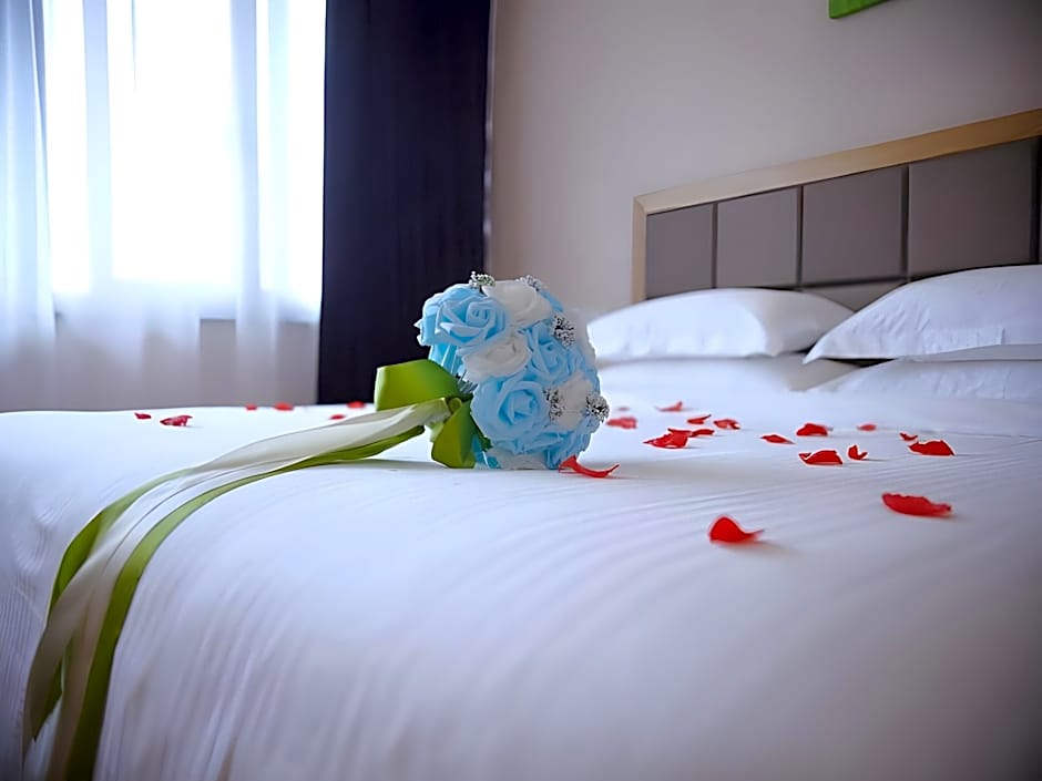 GreenTree Inn Jiangsu Nantong Xinghu 101 Busniess Hotel – Nantong, VA