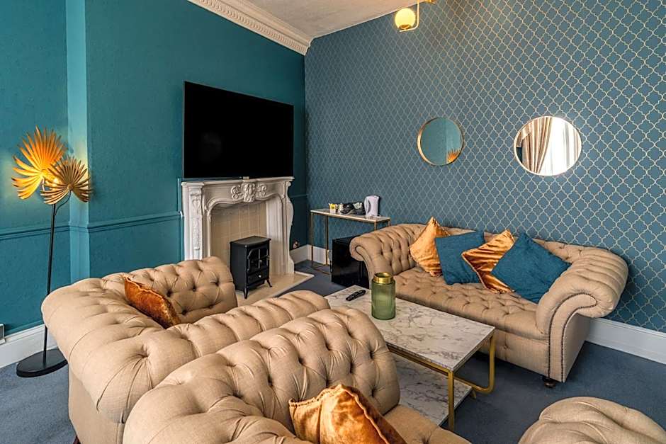 Royal Hotel