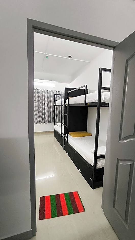 Hotel Stayzo – Cochin, NE