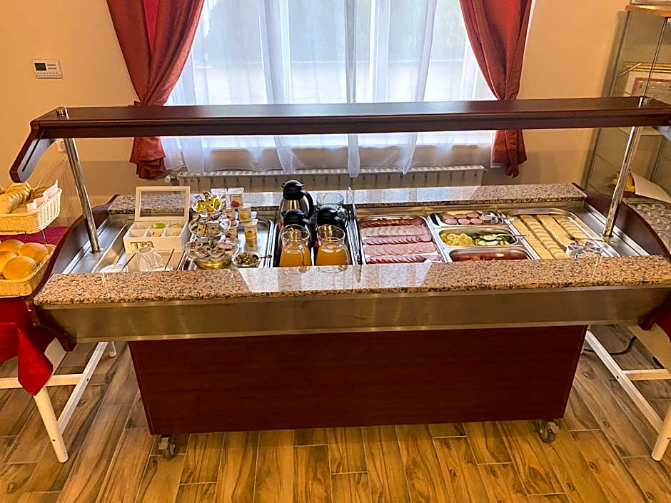 Kamarás Klastrom House