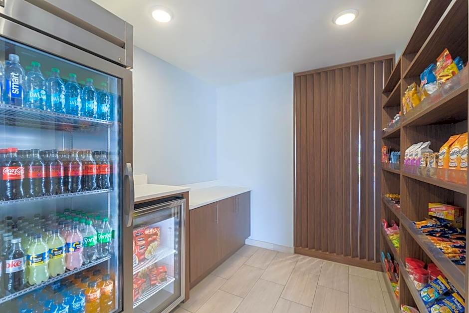 Holiday Inn Express & Suites - Lexington W - Versailles By IHG