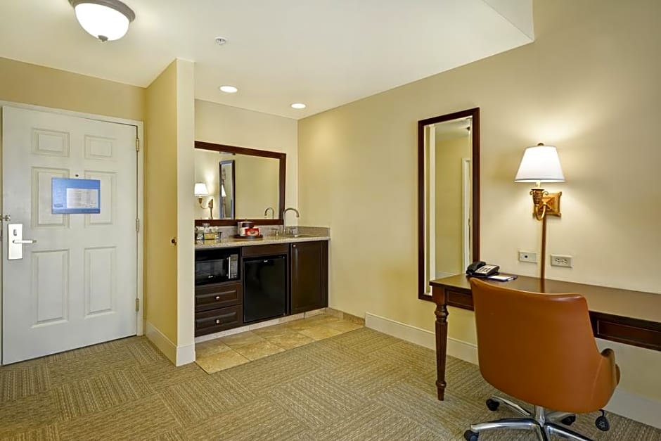 Hampton Inn By Hilton And Suites Savannah Historic District