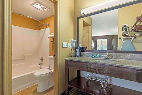 2 Double Beds, Microwave And Refrigerator, High Speed Internet Access, Non-Smoking, Coffee Maker, Ha