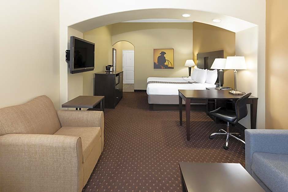 La Quinta Inn & Suites by Wyndham Houston New Caney