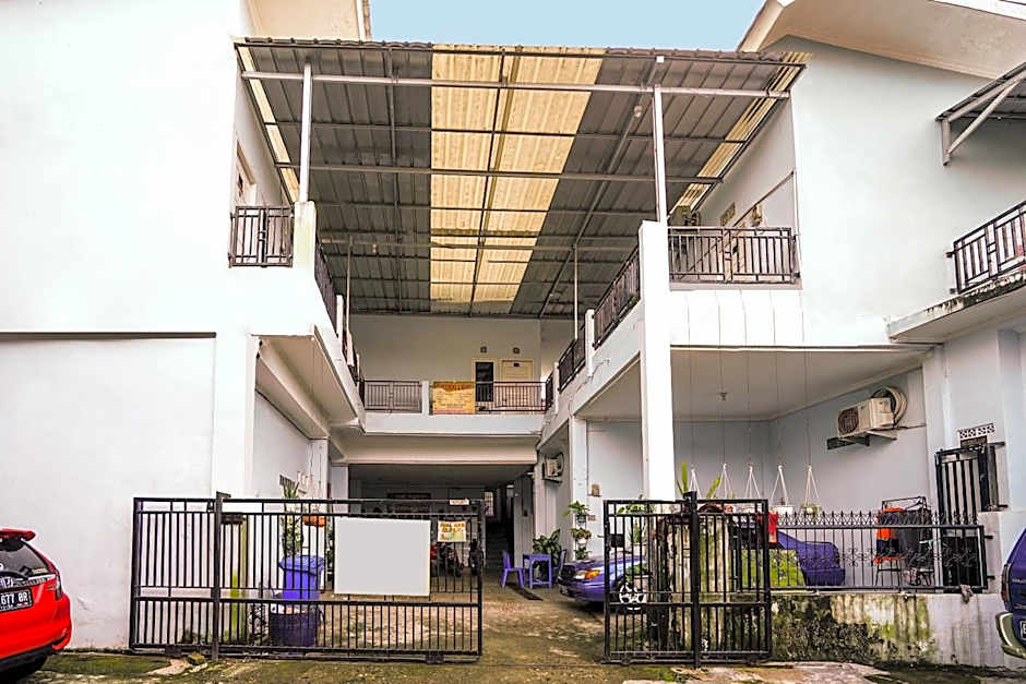 OYO Life 92046 Garuda Residence