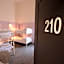 Hotel & Hostel 7