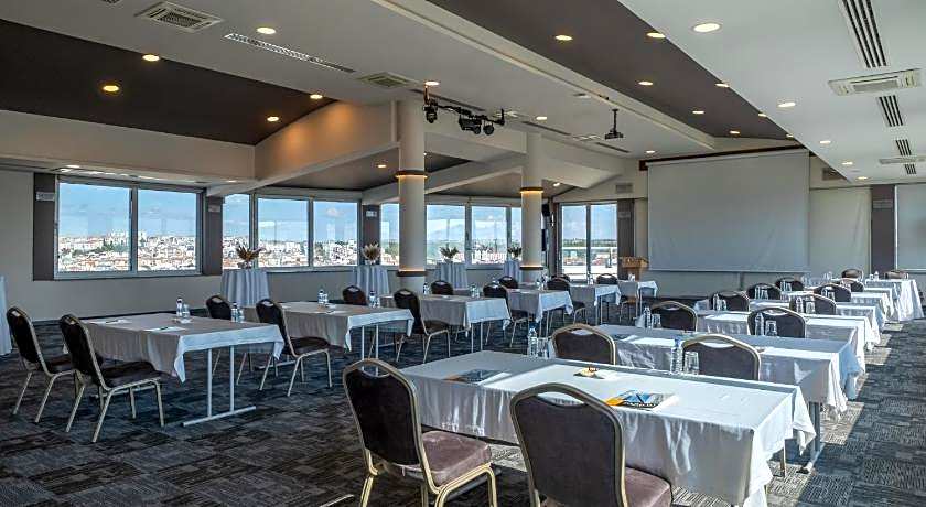 Parion Hotel