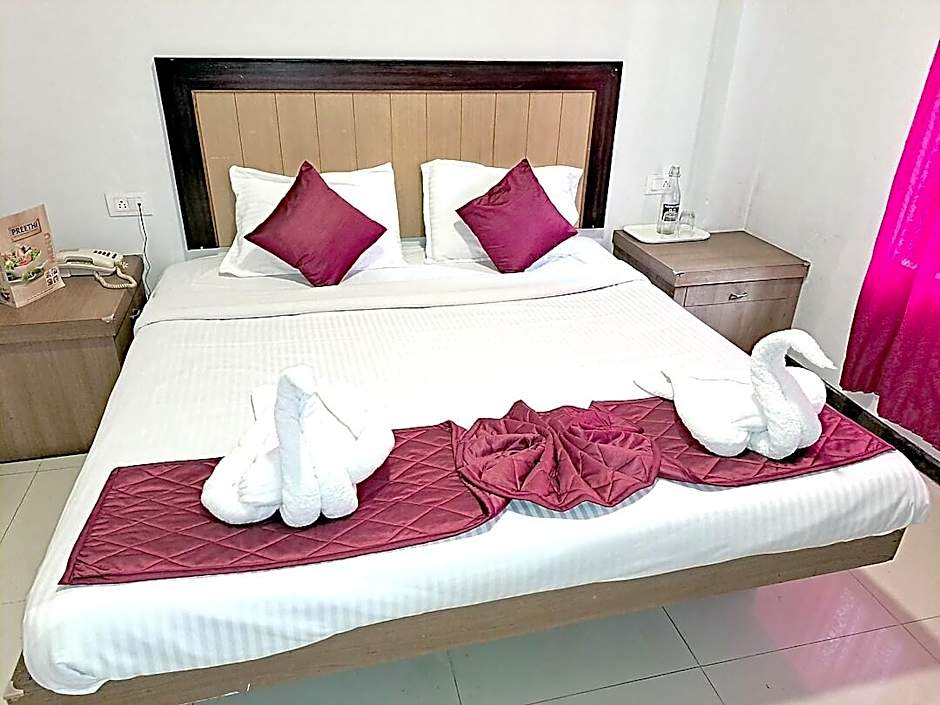 Hotel Preethi Palace