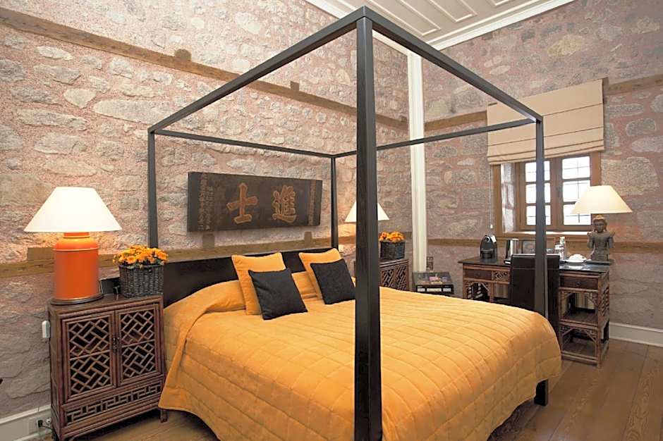 Photo 1 of 12 of Superior 1 King Bed