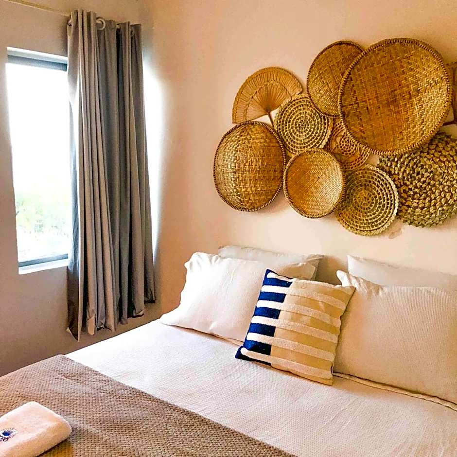 CT-82: Apto com vista espetacular para o mar