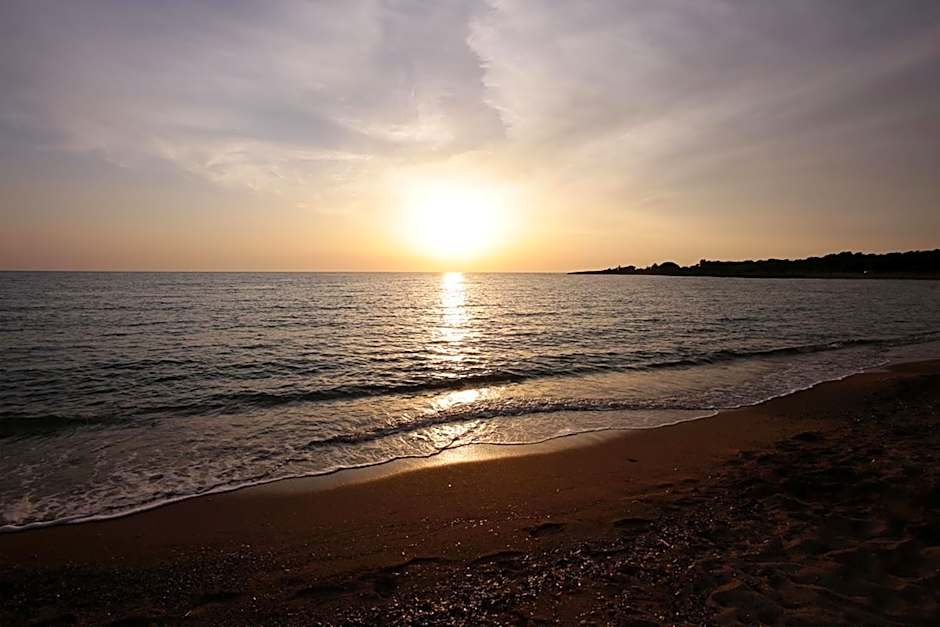 Lagouvardos Village Hotel