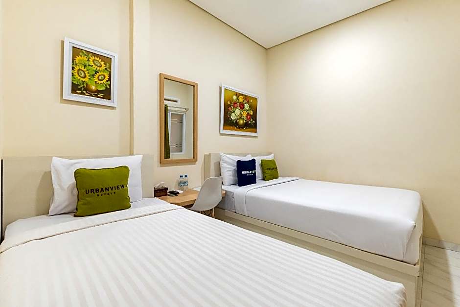 Urbanview Syariah Utami Inn Garut by RedDoorz