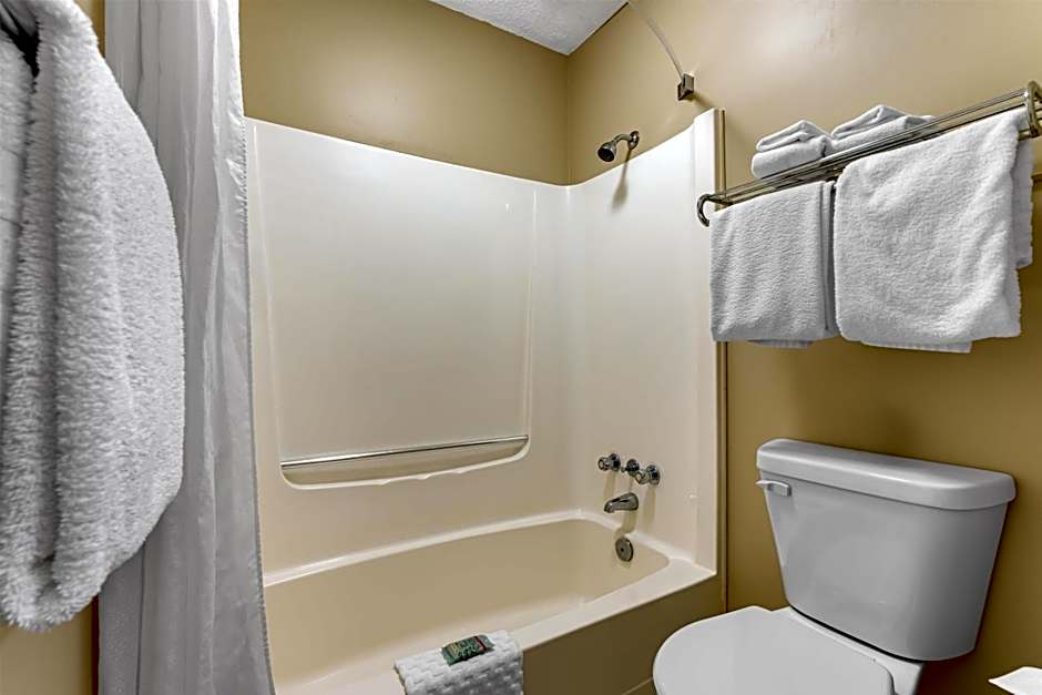 SureStay Plus Hotel By Best Western Salmon Arm