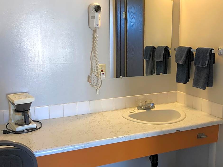 Howard Johnson by Wyndham Edson