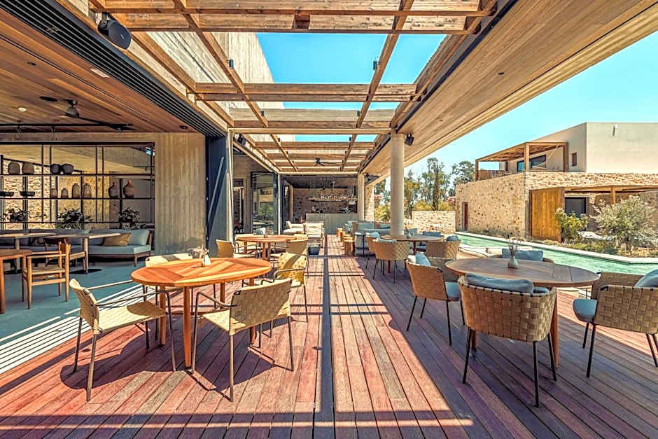 Theros All Suite Hotel - Adults Only