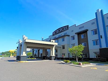 Metropolis Resort - Eau Claire