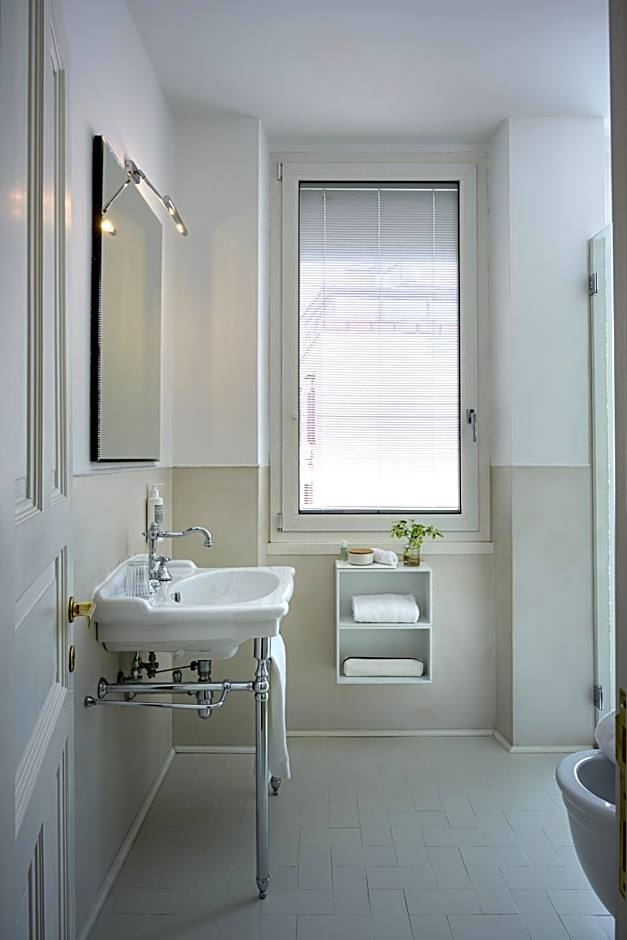 The Fifteen Keys Hotel