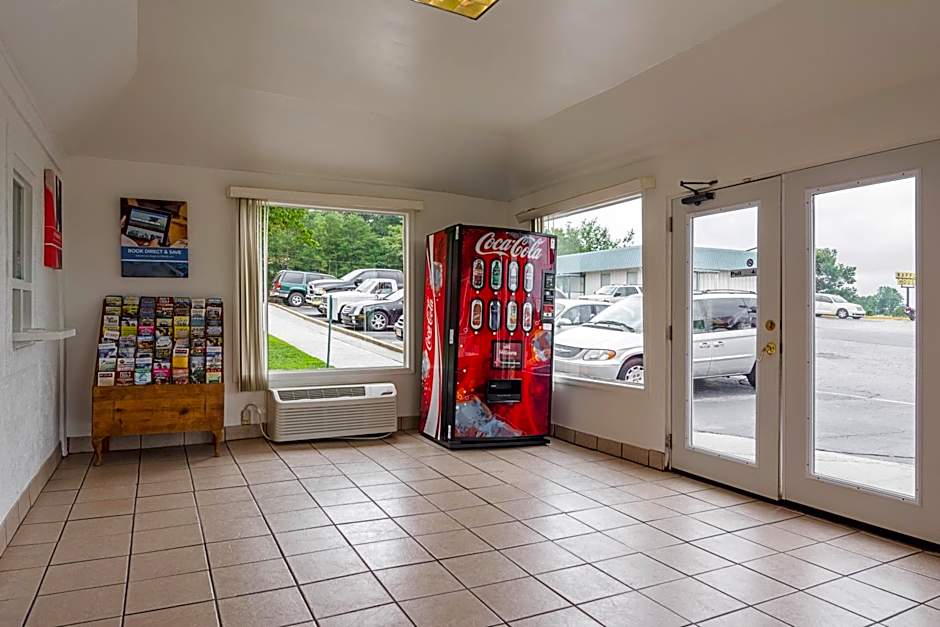 Motel 6-Gainesville, GA