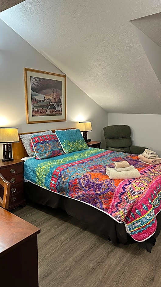 7 Gables Inn & Suites