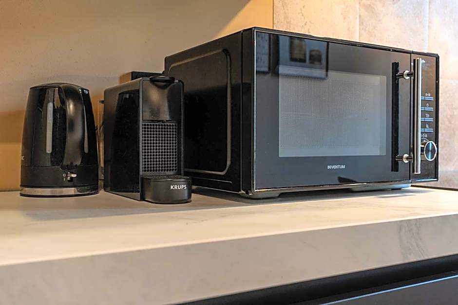Breda Apartment w Kitchen & Private Bathroom 2p