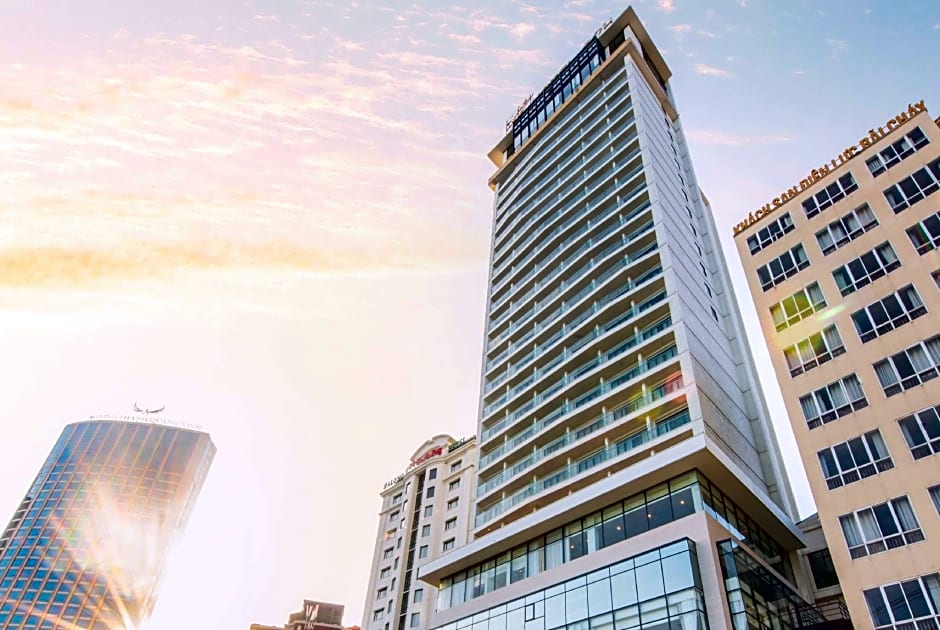 Hotel Soleil Ha Long, Trademark Collection by Wyndham