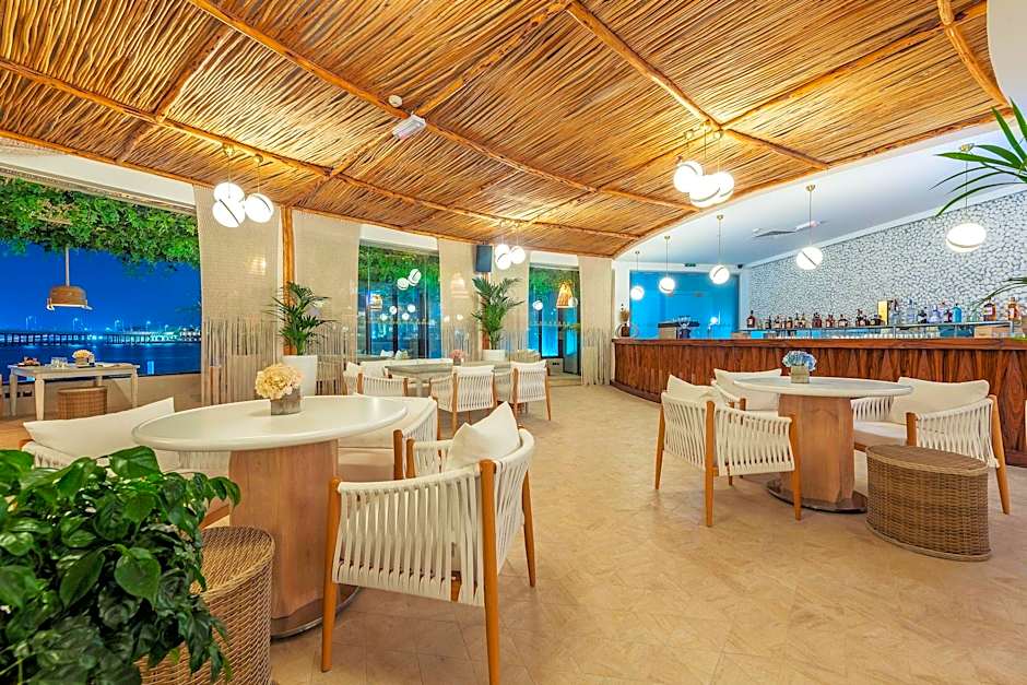 Le Meridien Abu Dhabi Resort