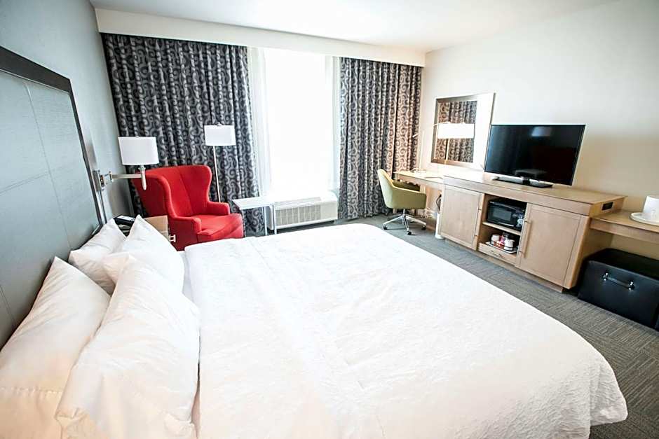 Hampton Inn By Hilton & Suites Tempe/Phoenix Airport, Az