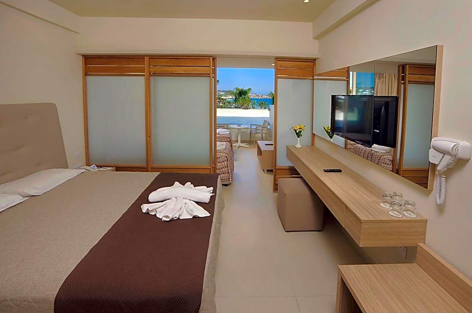 Nelia Beach Hotel & Spa