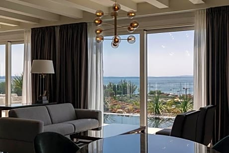 Suite with Private Pool